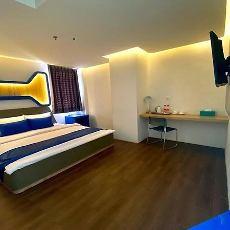 Golden Palace Hotel Batu Merah 외부 사진